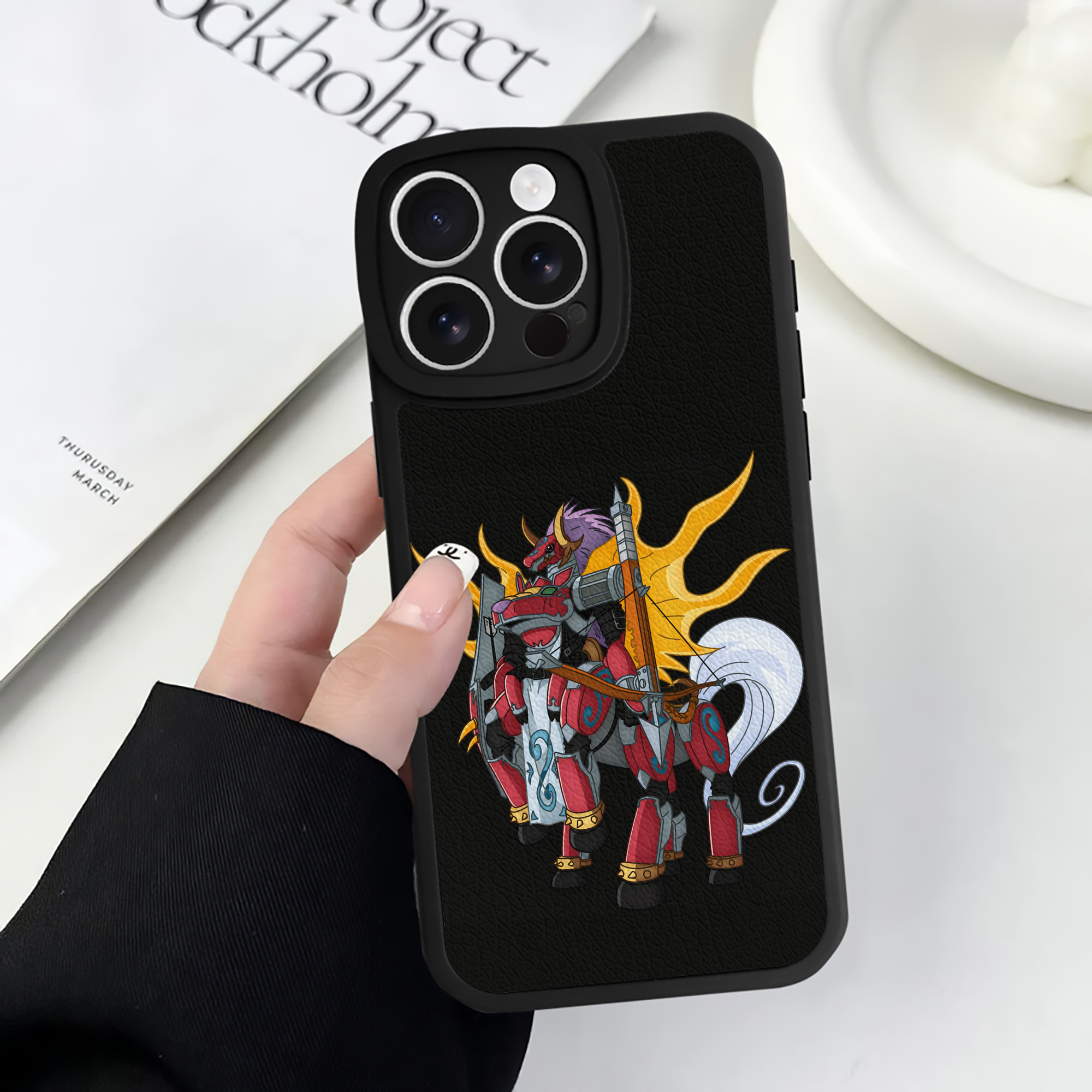 （画像用） Digimon デジタルモンスター/デジモン 【iPhone 16シリーズ対応】シリコンスマホケース（レザー調） 材質：シリコン